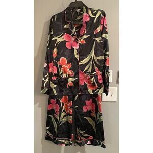 Victoria’s Secret Pajamas 2 pc Satin Floral Top‎ & Bottom vintage Womens Medium